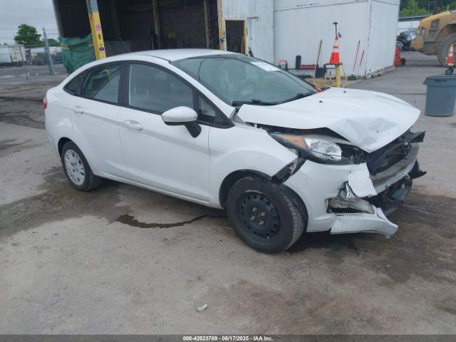  Salvage Ford Fiesta