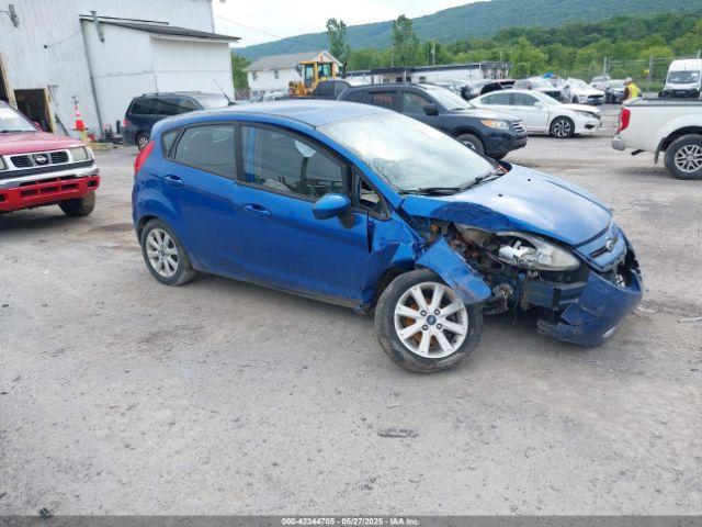  Salvage Ford Fiesta