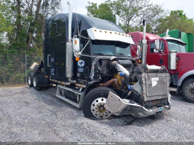  Salvage Freightliner Fld