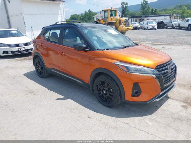  Salvage Nissan Kicks