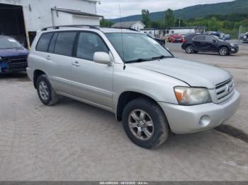  Salvage Toyota Highlander