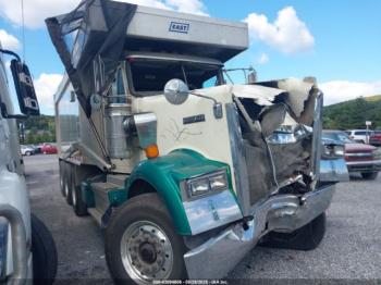  Salvage Kenworth Construction