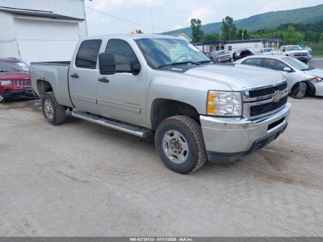  Salvage Chevrolet Silverado 2500