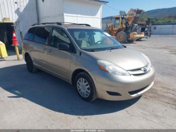  Salvage Toyota Sienna