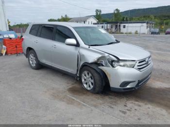  Salvage Toyota Highlander