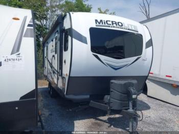  Salvage Flagstaff 25fkbs Travel Trailer