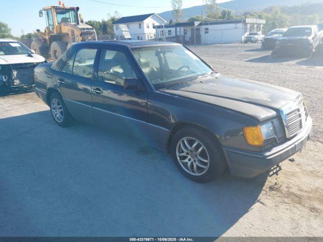  Salvage Mercedes-Benz 300