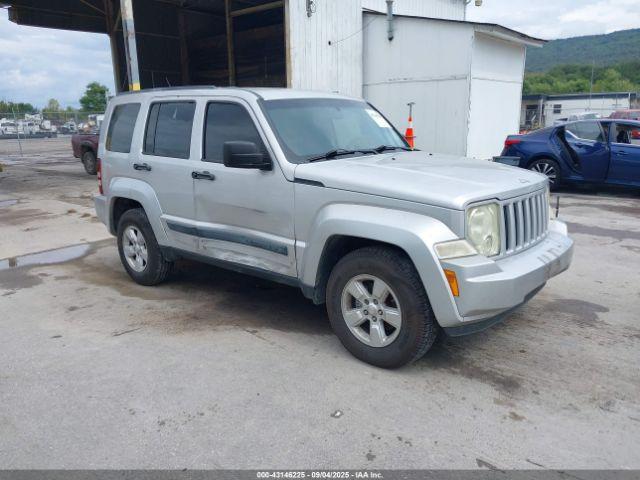 Salvage Jeep Liberty