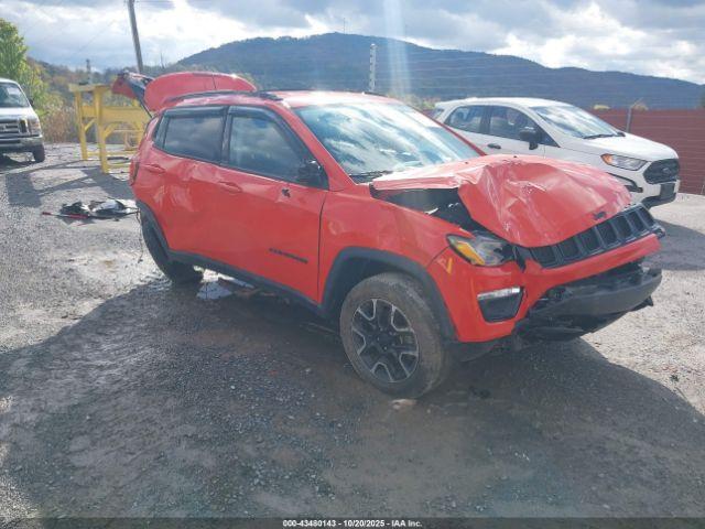  Salvage Jeep Compass
