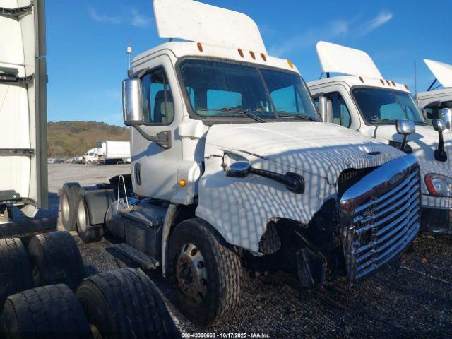  Salvage Freightliner Cascadia 113