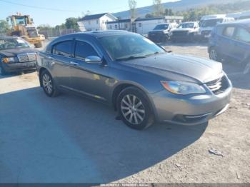  Salvage Chrysler 200