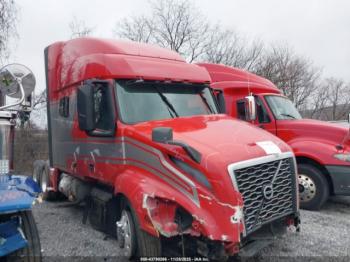  Salvage Volvo Vnl