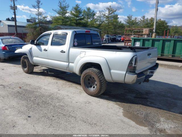Toyota Tacoma Base V6 Image 16
