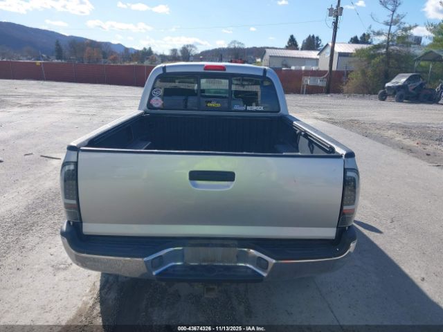 Toyota Tacoma Base V6 Image 13