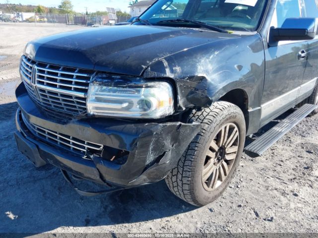 Lincoln Navigator Image 5