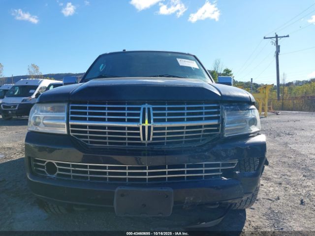 Lincoln Navigator Image 13