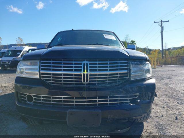 Lincoln Navigator Image 13