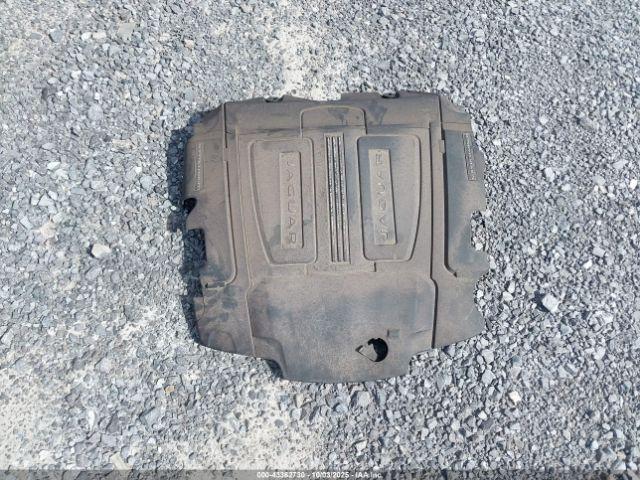 Jaguar F-PACE 35t Premium Image 10