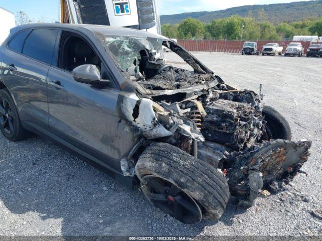 Jaguar F-PACE 35t Premium Image 13