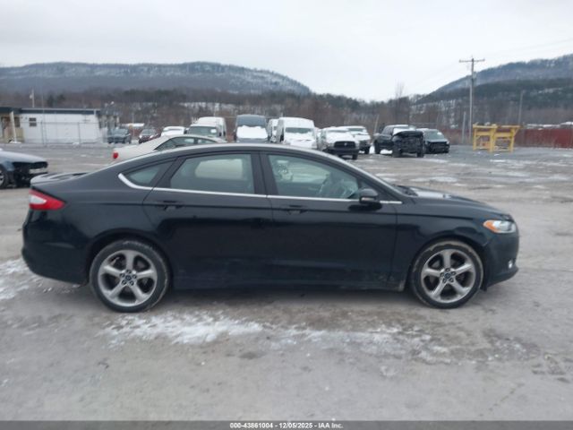 Ford Fusion Se Image 8