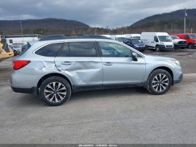 Subaru Outback 2.5i Limited Image 3
