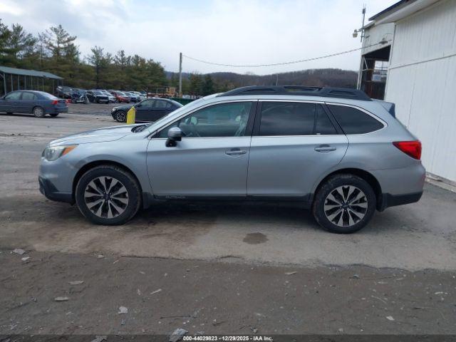 Subaru Outback 2.5i Limited Image 11