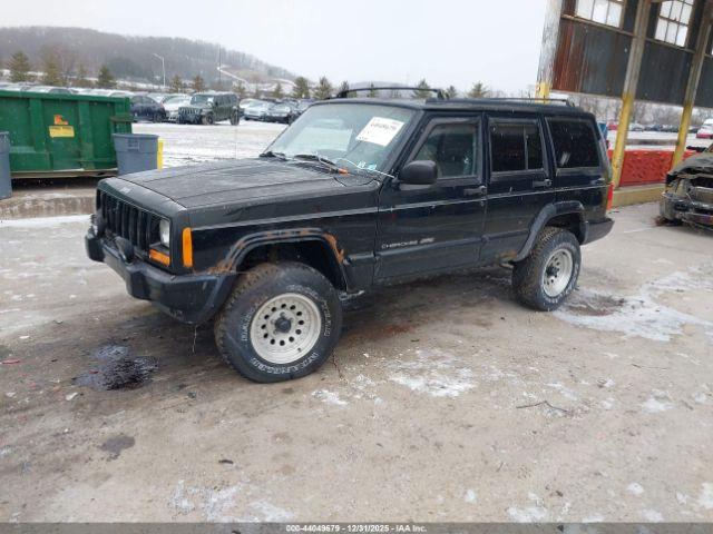 Jeep Cherokee Image 10