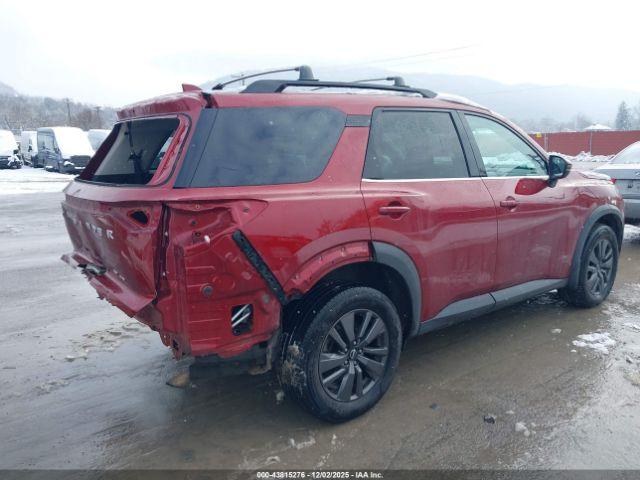 Nissan Pathfinder Sv 4wd Image 9