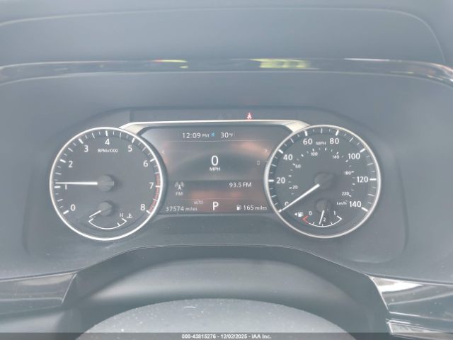 Nissan Pathfinder Sv 4wd Image 6