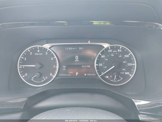 Nissan Pathfinder Sv 4wd Image 6