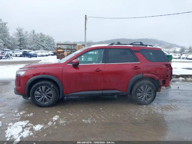 Nissan Pathfinder Sv 4wd Image 12