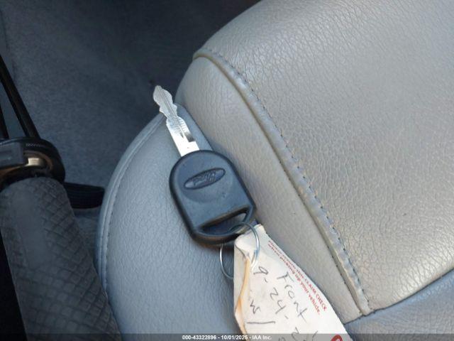 Ford Mustang Image 9