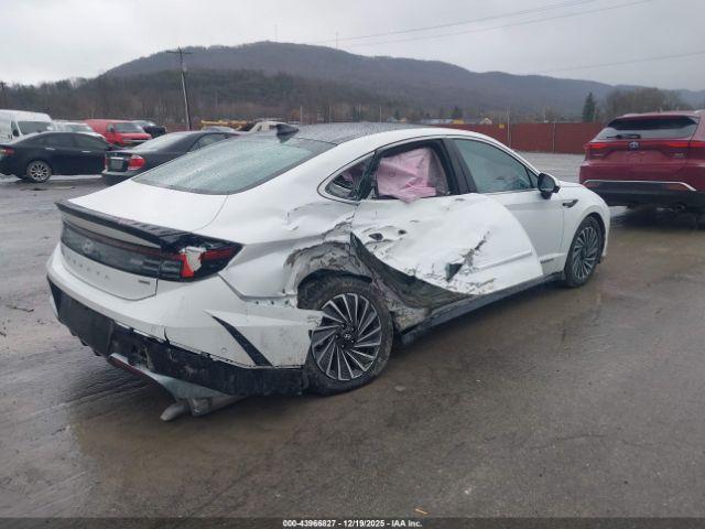 Hyundai SONATA Limited Image 13