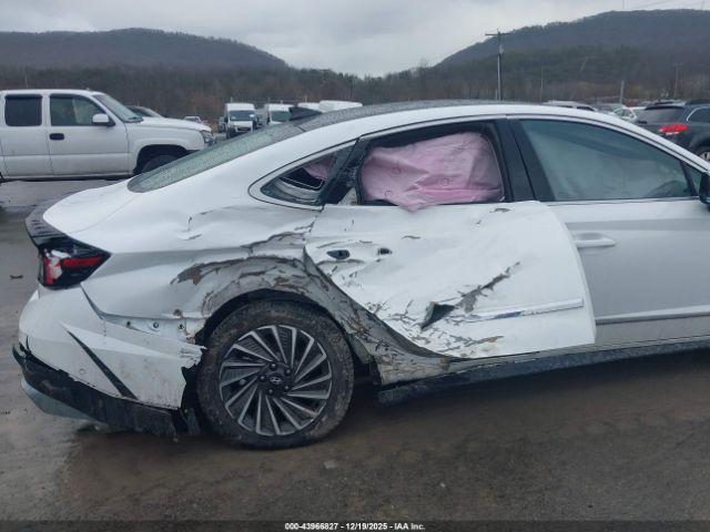 Hyundai SONATA Limited Image 7