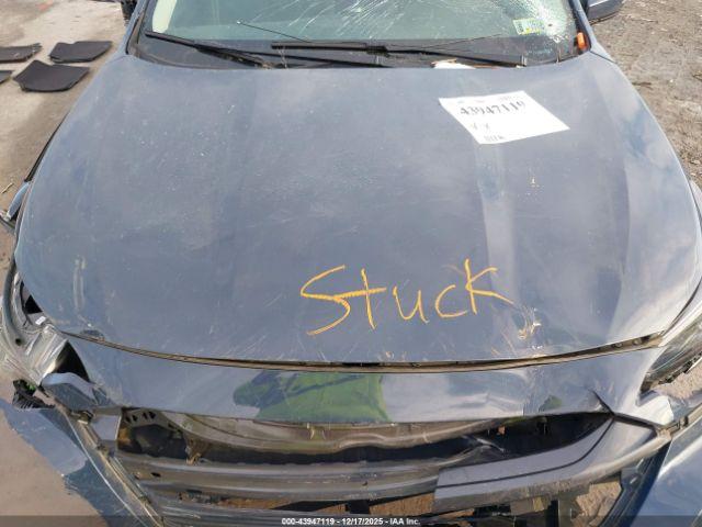 Subaru Legacy Premium Image 2