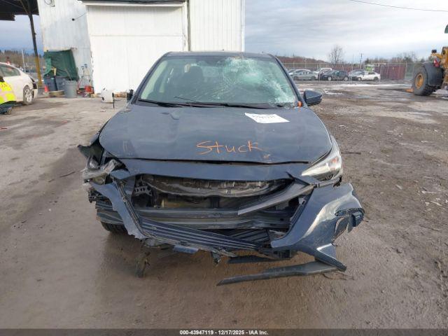 Subaru Legacy Premium Image 9