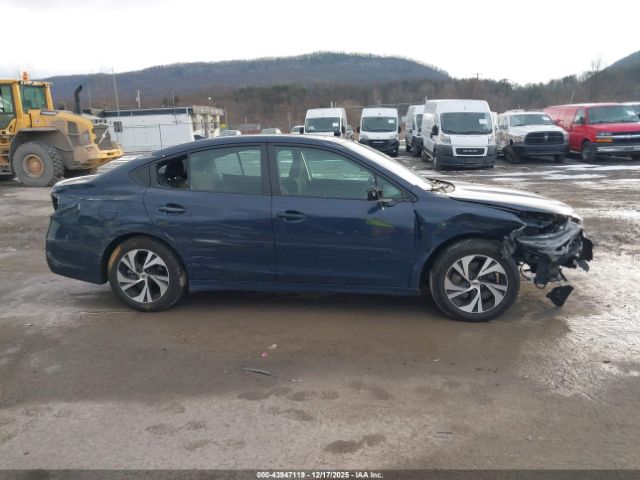 Subaru Legacy Premium Image 15