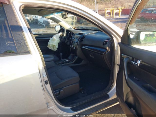 Kia Sorento Lx Image 17