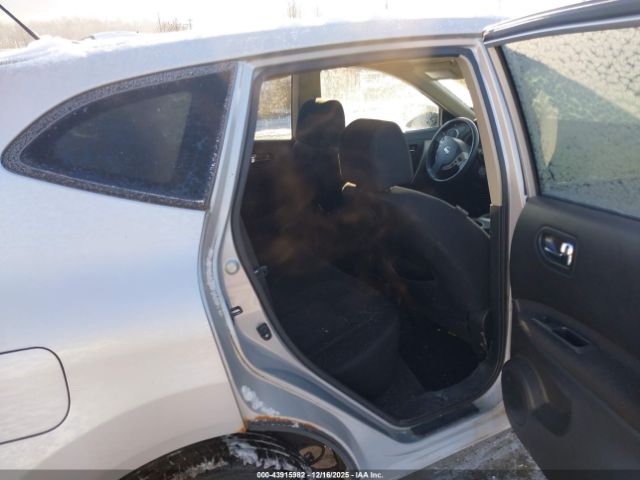 Nissan Rogue S Image 4