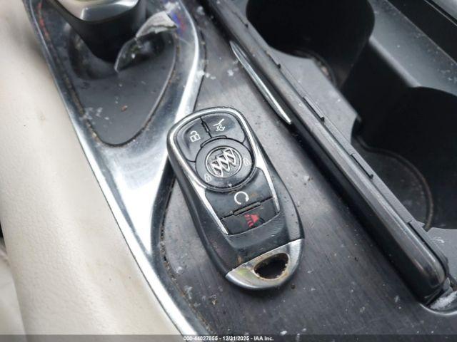 Buick Enclave Essence Image 16