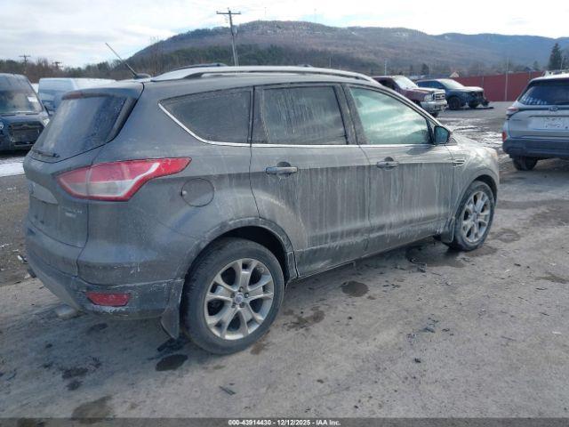 Ford Escape Titanium Image 10