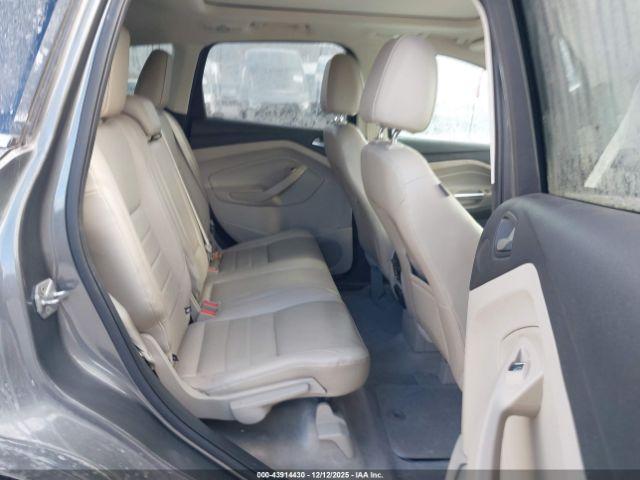 Ford Escape Titanium Image 6