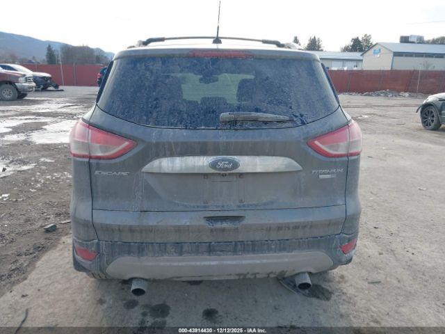Ford Escape Titanium Image 11