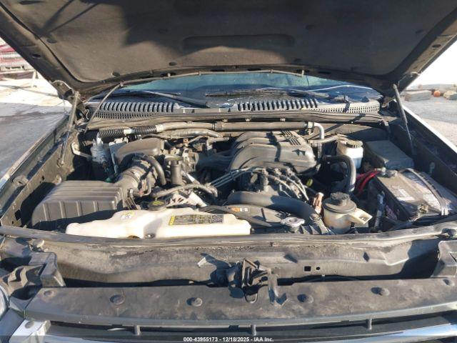 Ford Explorer Xlt Image 4