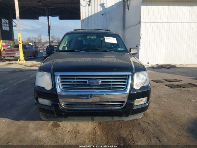 Ford Explorer Xlt Image 6