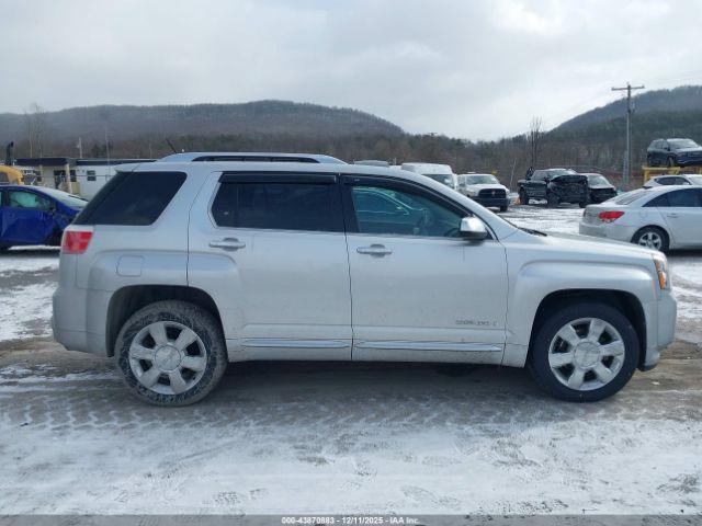 GMC Terrain Denali Image 16