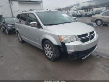  Salvage Chrysler Town & Country