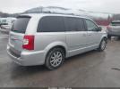 Chrysler Town & Country Touring-l Image 4