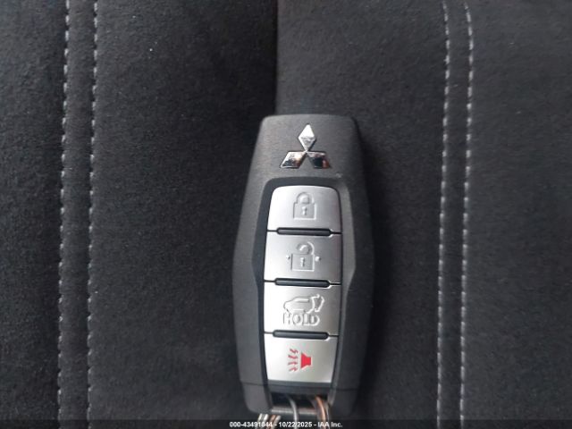 Mitsubishi Outlander Se 2.5 Image 7