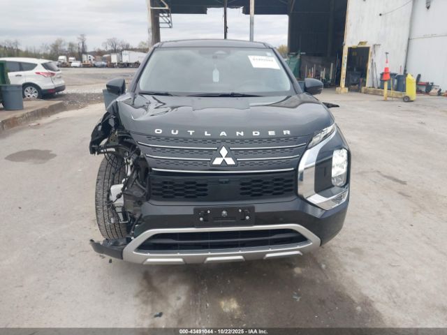 Mitsubishi Outlander Se 2.5 Image 3